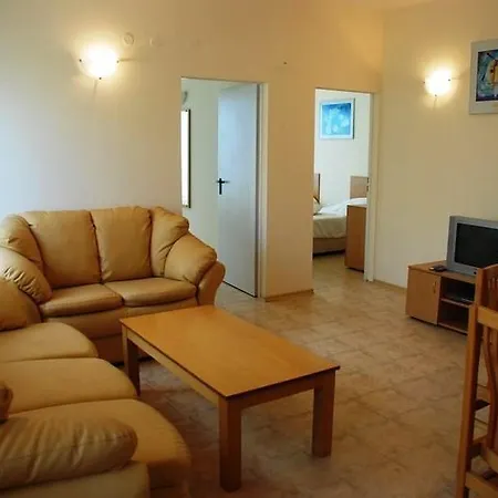 Apartment Coral Beach